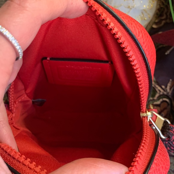 SOLD⛔️Authentic COACH LEATHER COLORBLOCK Phone/card Crossbody - Picture 8 of 14